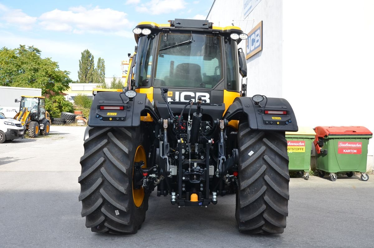 Traktor des Typs JCB Fastrac 4220 ICON, Neumaschine in Wien (Bild 13)