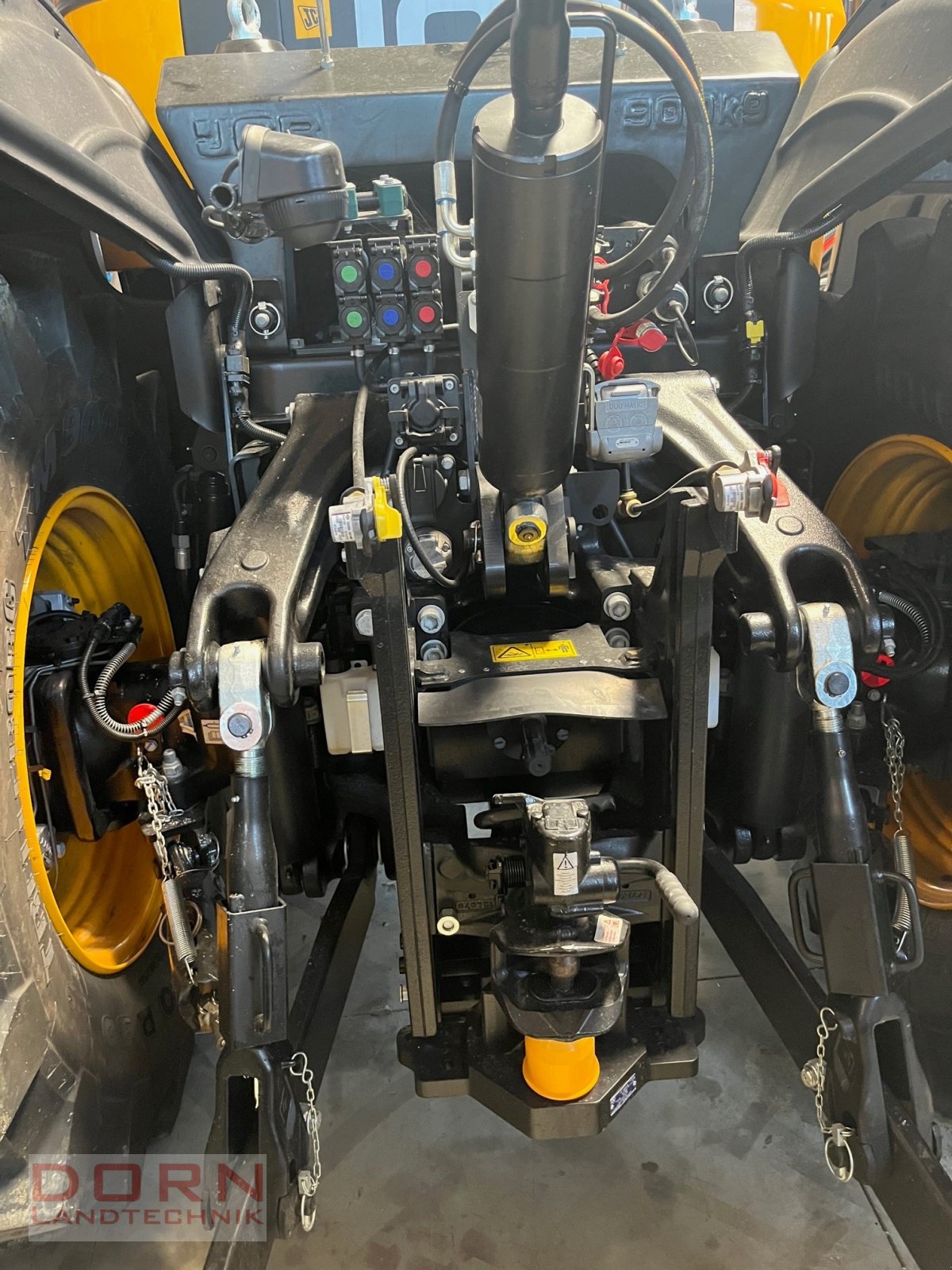 Traktor of the type JCB Fastrac 4220 ICON, Neumaschine in Schierling (Picture 7)