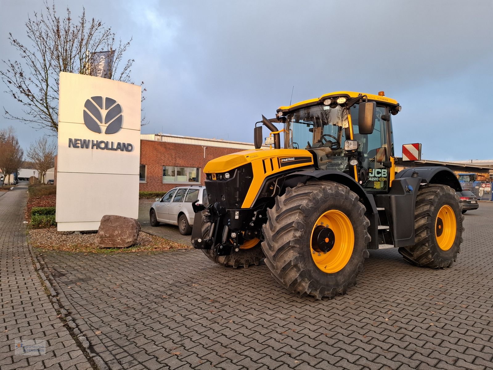 Traktor of the type JCB Fastrac 4220 iCon, Gebrauchtmaschine in Altenberge (Picture 2)