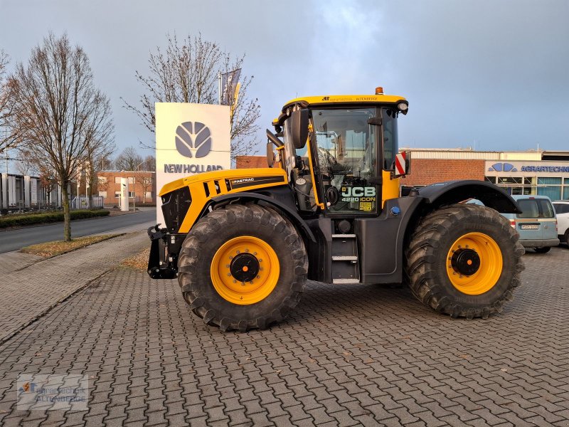 Traktor del tipo JCB Fastrac 4220 iCon, Gebrauchtmaschine In Altenberge (Immagine 1)