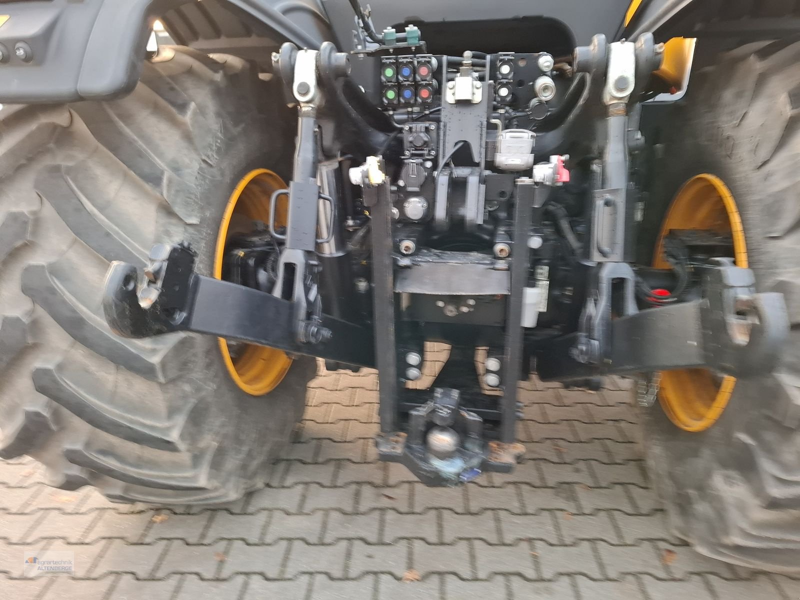 Traktor of the type JCB Fastrac 4220 iCon, Gebrauchtmaschine in Altenberge (Picture 11)