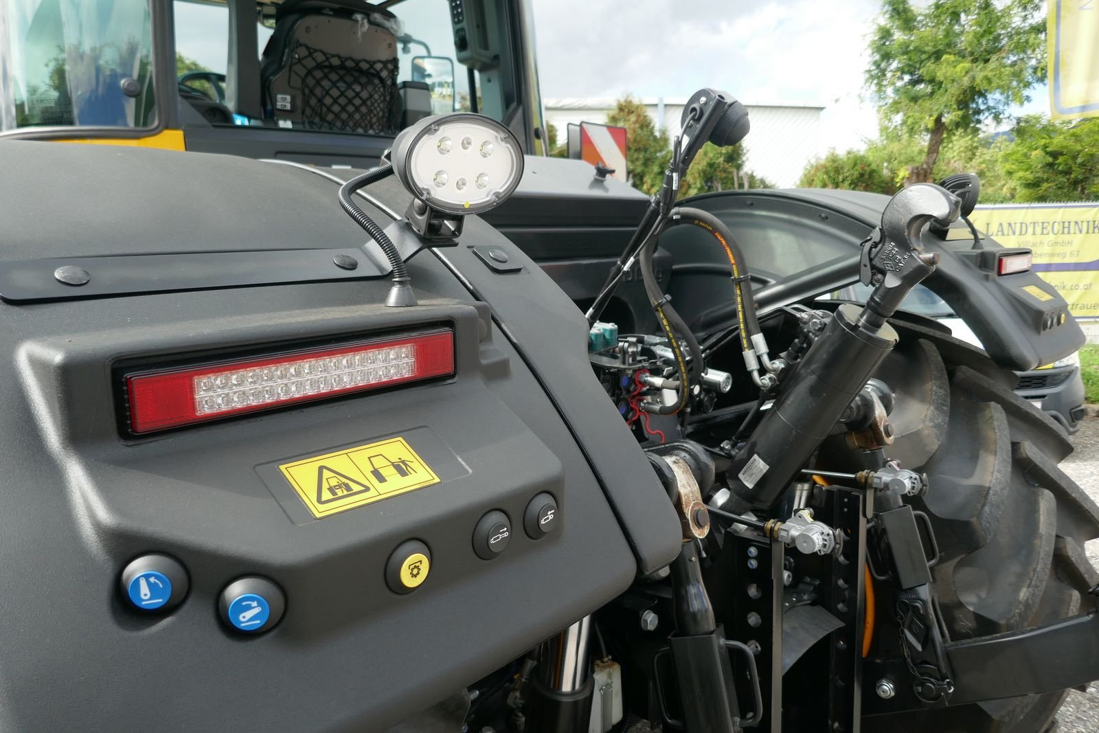 Traktor typu JCB Fastrac 4220 iCON, Gebrauchtmaschine v Villach (Obrázek 9)