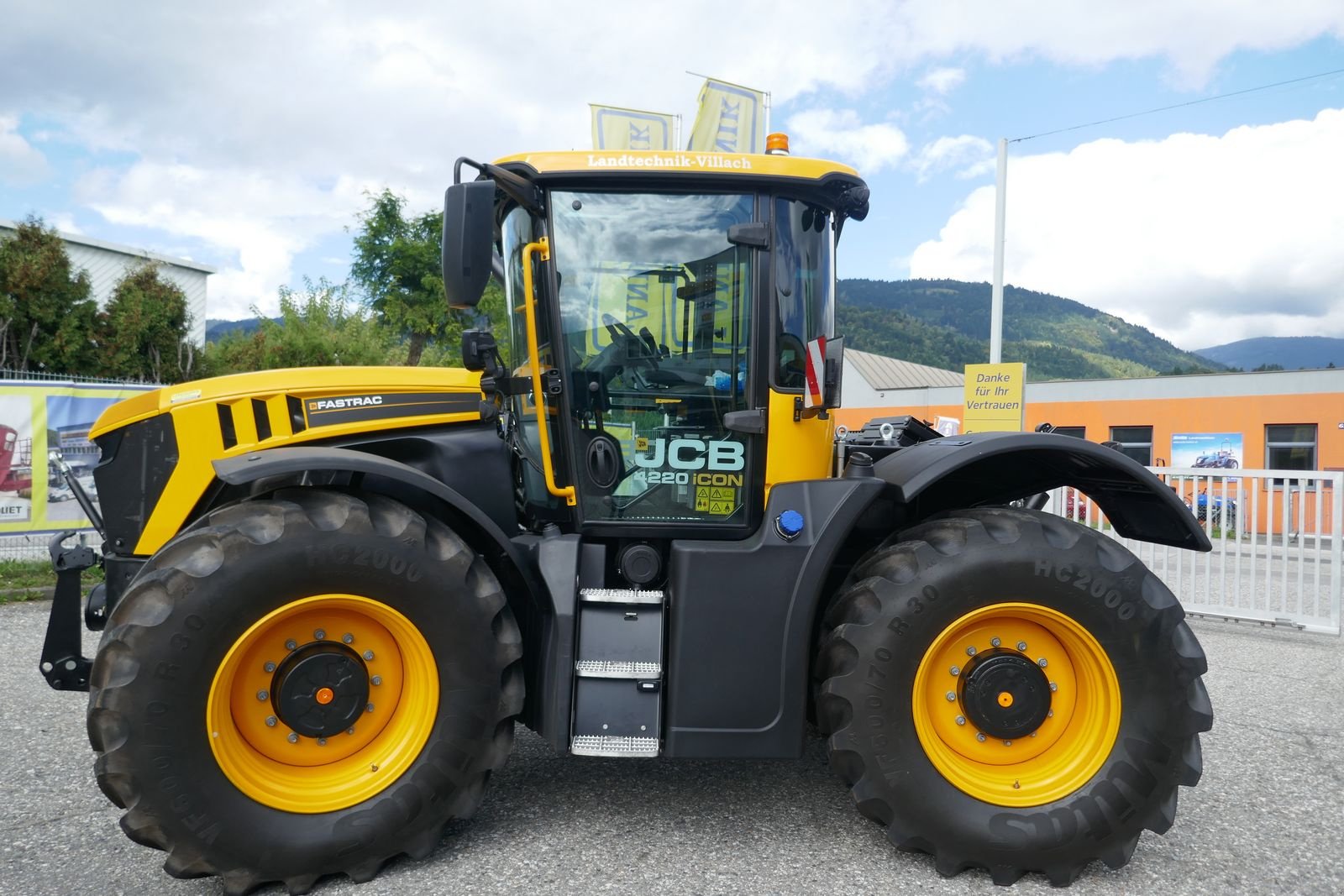 Traktor typu JCB Fastrac 4220 iCON, Gebrauchtmaschine v Villach (Obrázek 20)