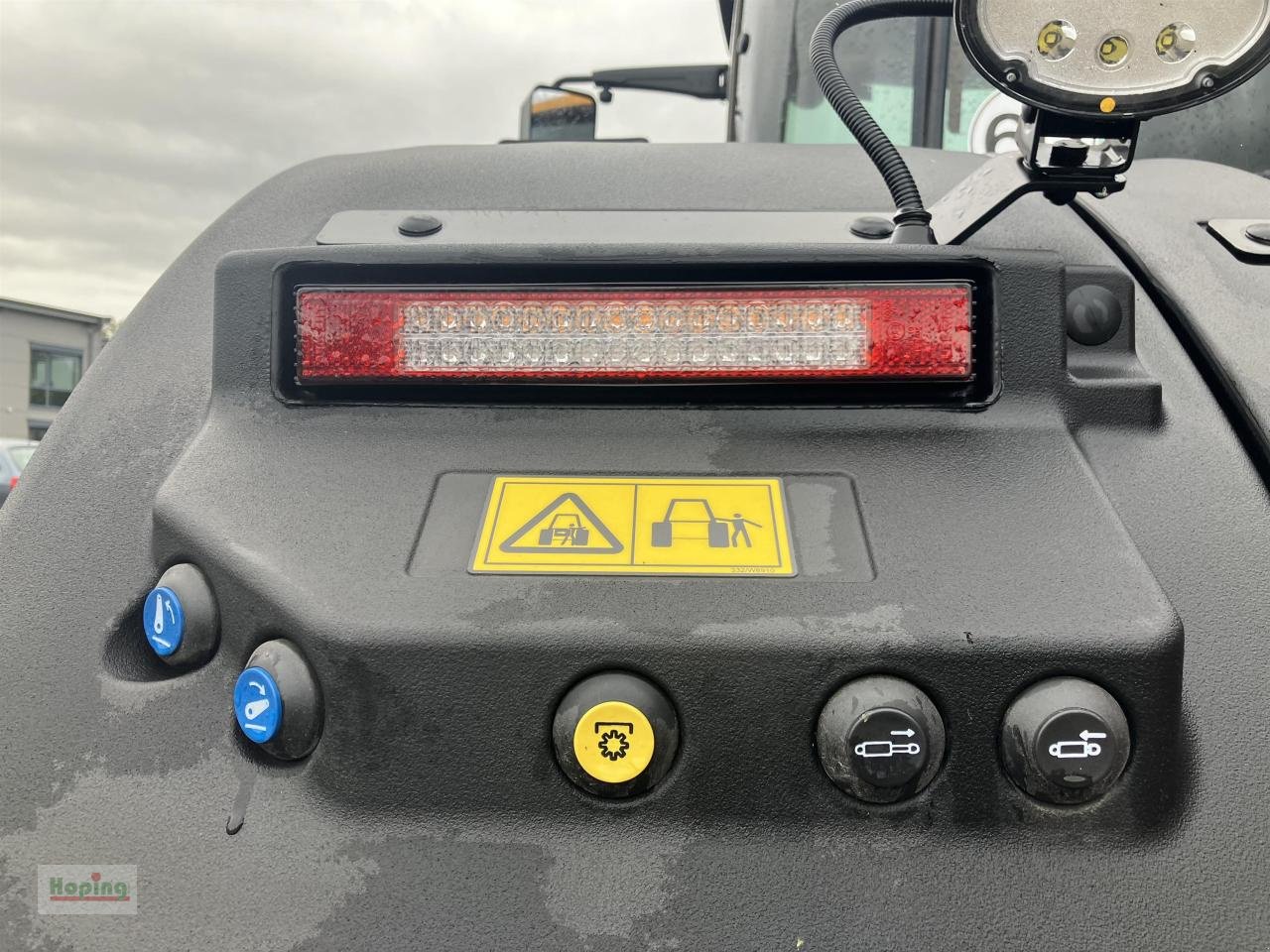 Traktor des Typs JCB Fastrac 4220 iCon, Neumaschine in Bakum (Bild 5)