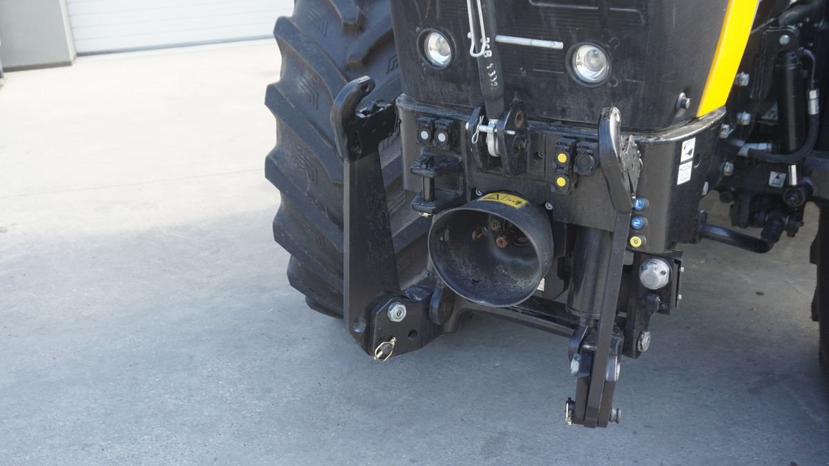 Traktor des Typs JCB Fastrac 4220 Miettraktor, Mietmaschine in Hürm (Bild 4)