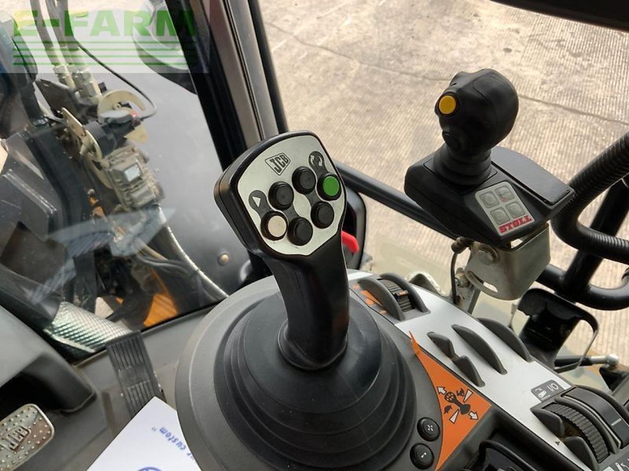 Traktor typu JCB fastrac 4220 tractor (st24631), Gebrauchtmaschine w SHAFTESBURY (Zdjęcie 25)