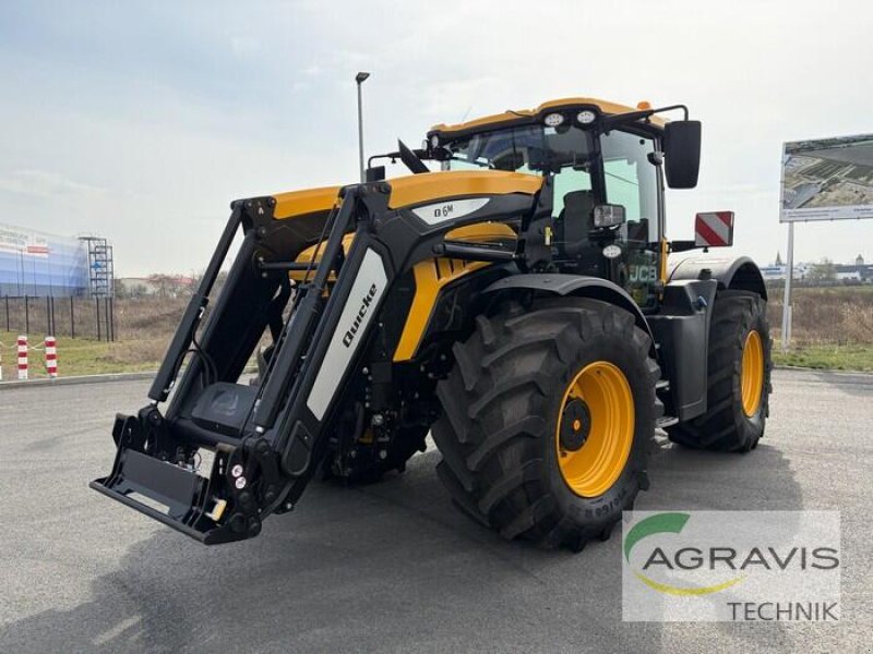 Traktor от тип JCB FASTRAC 4220, Gebrauchtmaschine в Grimma