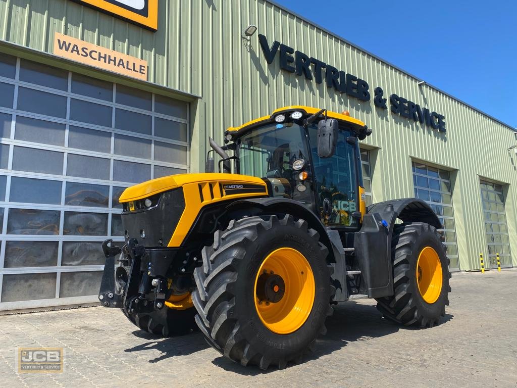 Traktor des Typs JCB Fastrac 4220, Gebrauchtmaschine in Frechen (Bild 2)