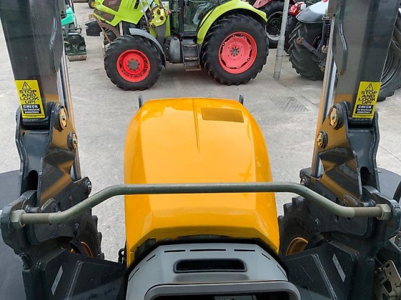 Traktor del tipo JCB Fastrac 4220, Gebrauchtmaschine In Kaunas (Immagine 21)