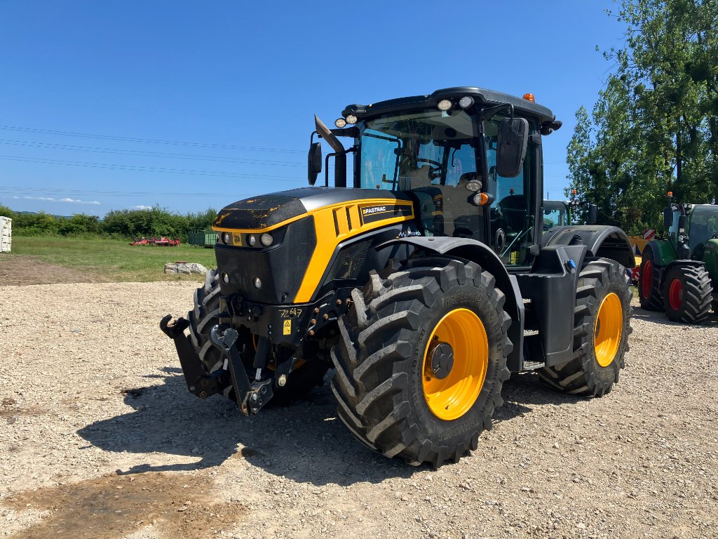 Traktor des Typs JCB FASTRAC 4220, Gebrauchtmaschine in VIRECOURT (Bild 2)