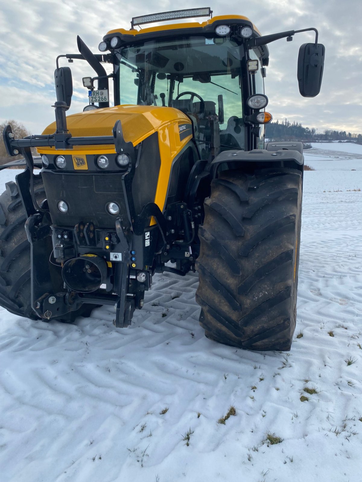 Traktor of the type JCB Fastrac 4220, Gebrauchtmaschine in Eitensheim (Picture 7)