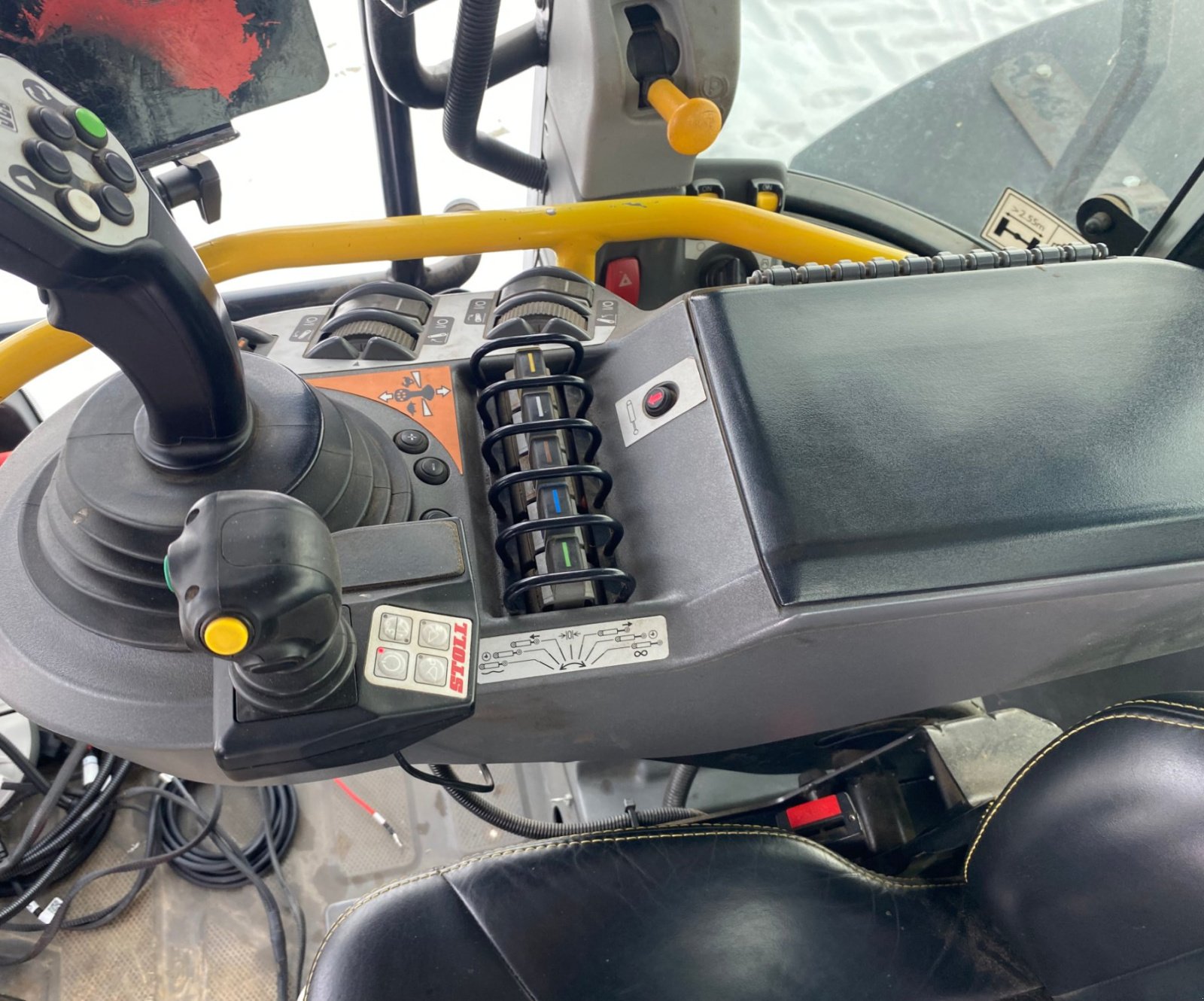 Traktor of the type JCB Fastrac 4220, Gebrauchtmaschine in Eitensheim (Picture 17)