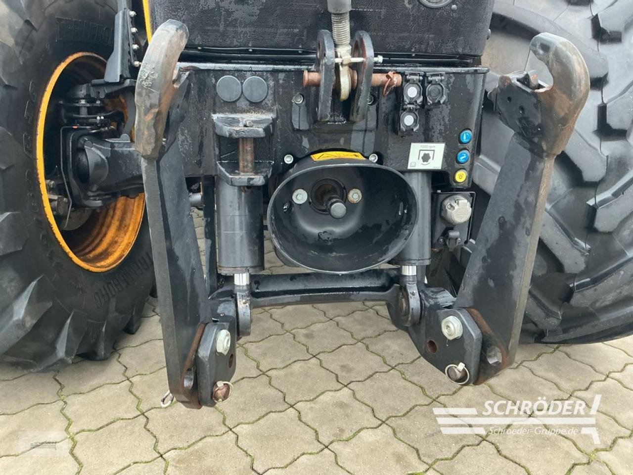 Traktor du type JCB FASTRAC 4220, Gebrauchtmaschine en Hemmoor (Photo 7)