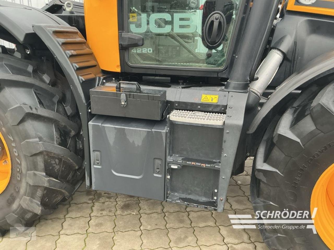 Traktor du type JCB FASTRAC 4220, Gebrauchtmaschine en Hemmoor (Photo 13)