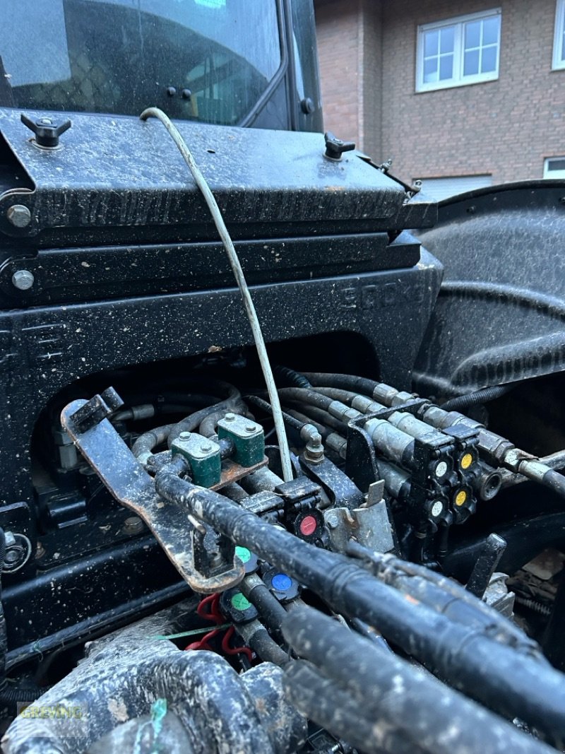 Traktor tipa JCB Fastrac 4220, Gebrauchtmaschine u Ort - Kunde (Slika 21)