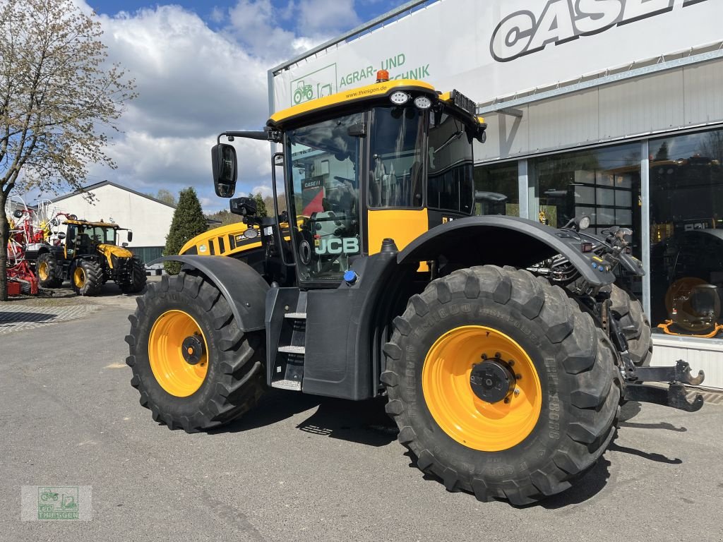 Traktor van het type JCB Fastrac 4220, Gebrauchtmaschine in Steiningen b. Daun (Foto 2)