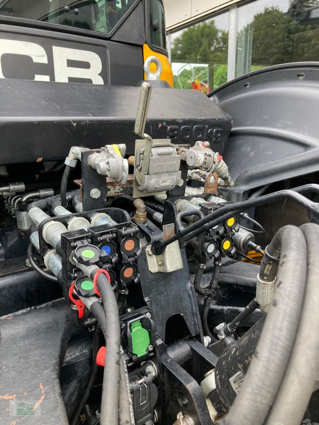 Traktor van het type JCB Fastrac 4220, Gebrauchtmaschine in Steiningen b. Daun (Foto 8)