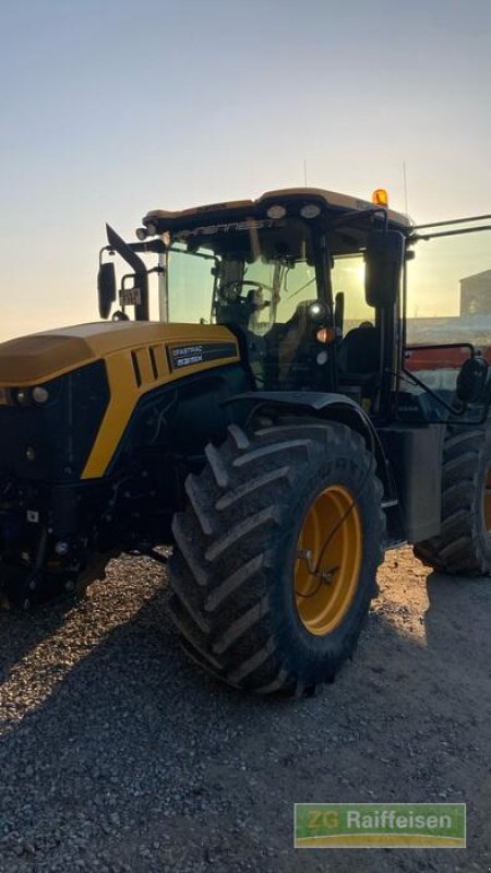 Traktor des Typs JCB Fastrac 4220, Gebrauchtmaschine in Bühl (Bild 1)