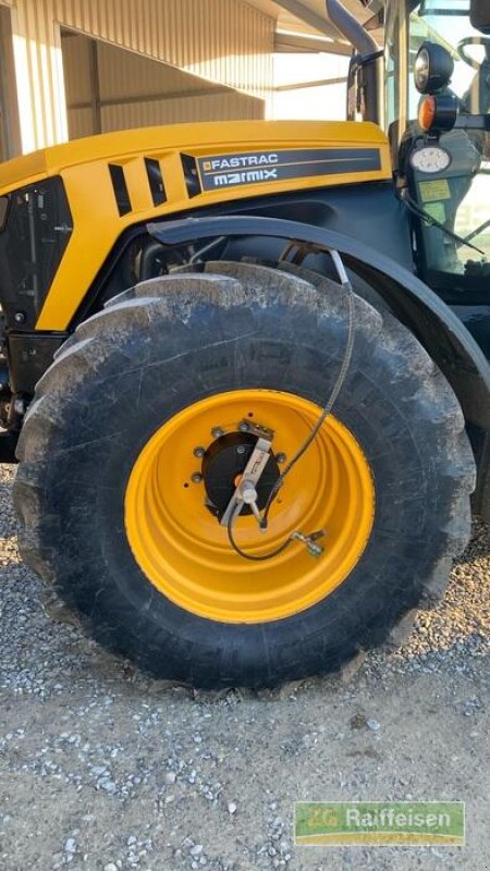 Traktor des Typs JCB Fastrac 4220, Gebrauchtmaschine in Bühl (Bild 4)