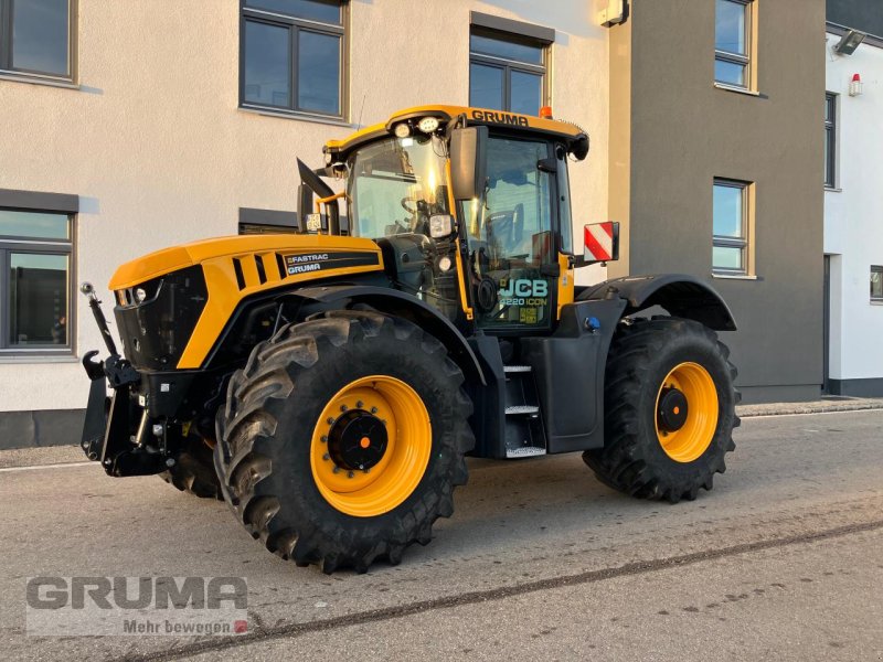 Traktor del tipo JCB Fastrac 4220iCON, Neumaschine In Friedberg-Derching