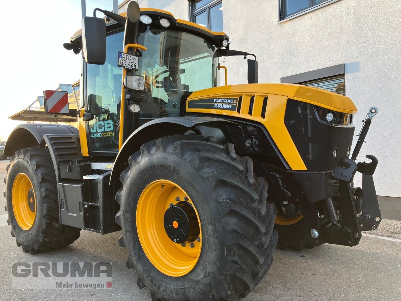 Traktor типа JCB Fastrac 4220iCON, Neumaschine в Friedberg-Derching (Фотография 18)