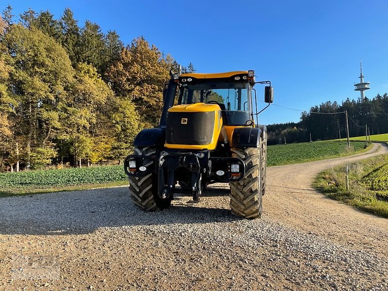 Traktor des Typs JCB Fastrac 8250, Gebrauchtmaschine in Pfeffenhausen (Bild 2)