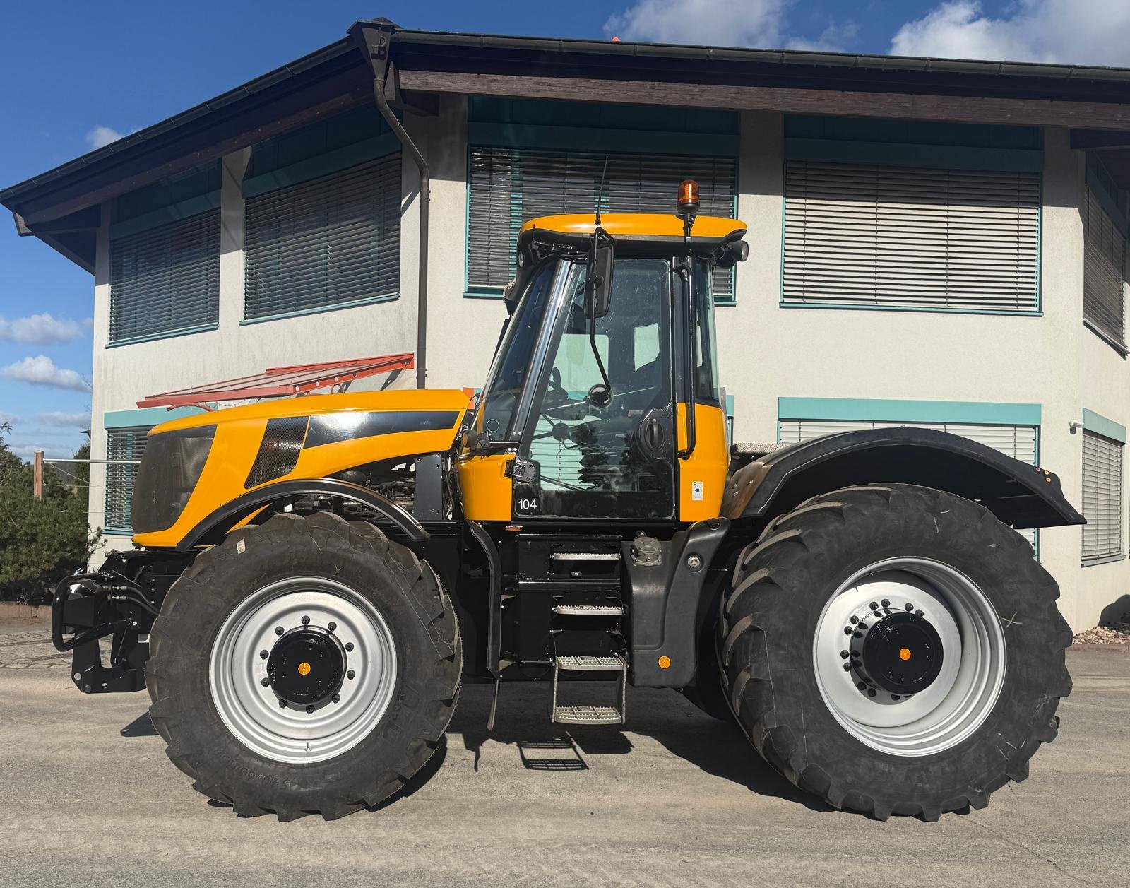 Traktor от тип JCB Fastrac 8250, Gebrauchtmaschine в Braidbach (Снимка 3)