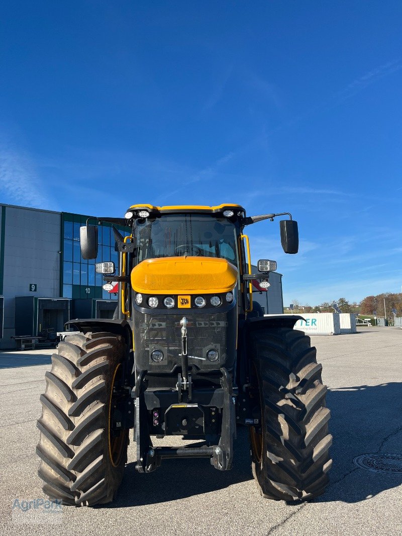 Traktor типа JCB FASTRAC 8330 ICON, Gebrauchtmaschine в Kirchdorf (Фотография 4)