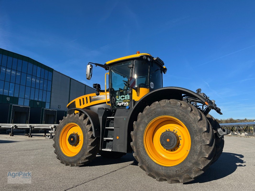 Traktor типа JCB FASTRAC 8330 ICON, Gebrauchtmaschine в Kirchdorf (Фотография 3)