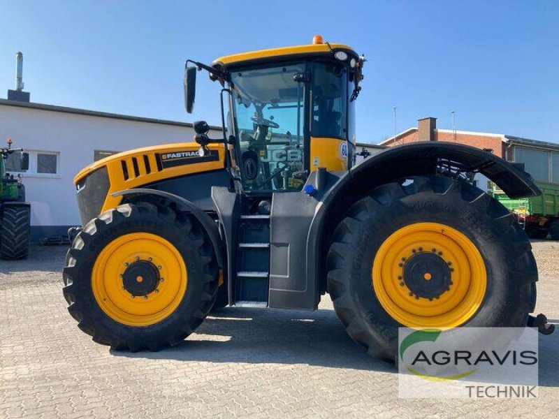 Traktor typu JCB FASTRAC 8330 T4F, Gebrauchtmaschine w Königslutter (Zdjęcie 9)