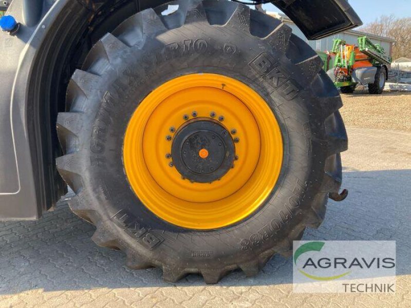 Traktor typu JCB FASTRAC 8330 T4F, Gebrauchtmaschine w Königslutter (Zdjęcie 10)