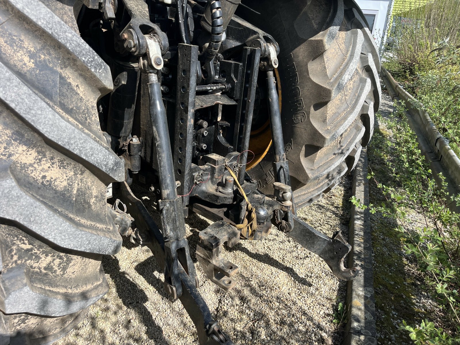 Traktor typu JCB FASTRAC 8330, Gebrauchtmaschine v PONTIVY (Obrázek 3)