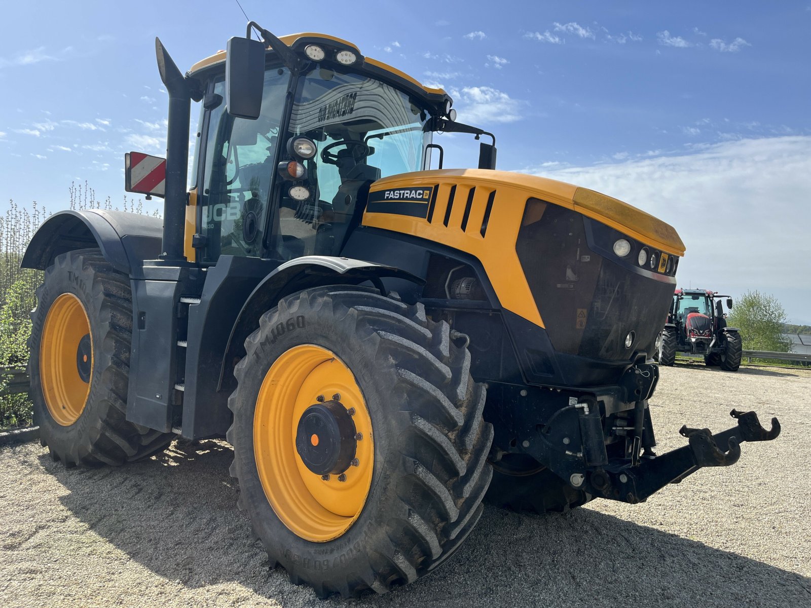 Traktor typu JCB FASTRAC 8330, Gebrauchtmaschine v PONTIVY (Obrázek 2)