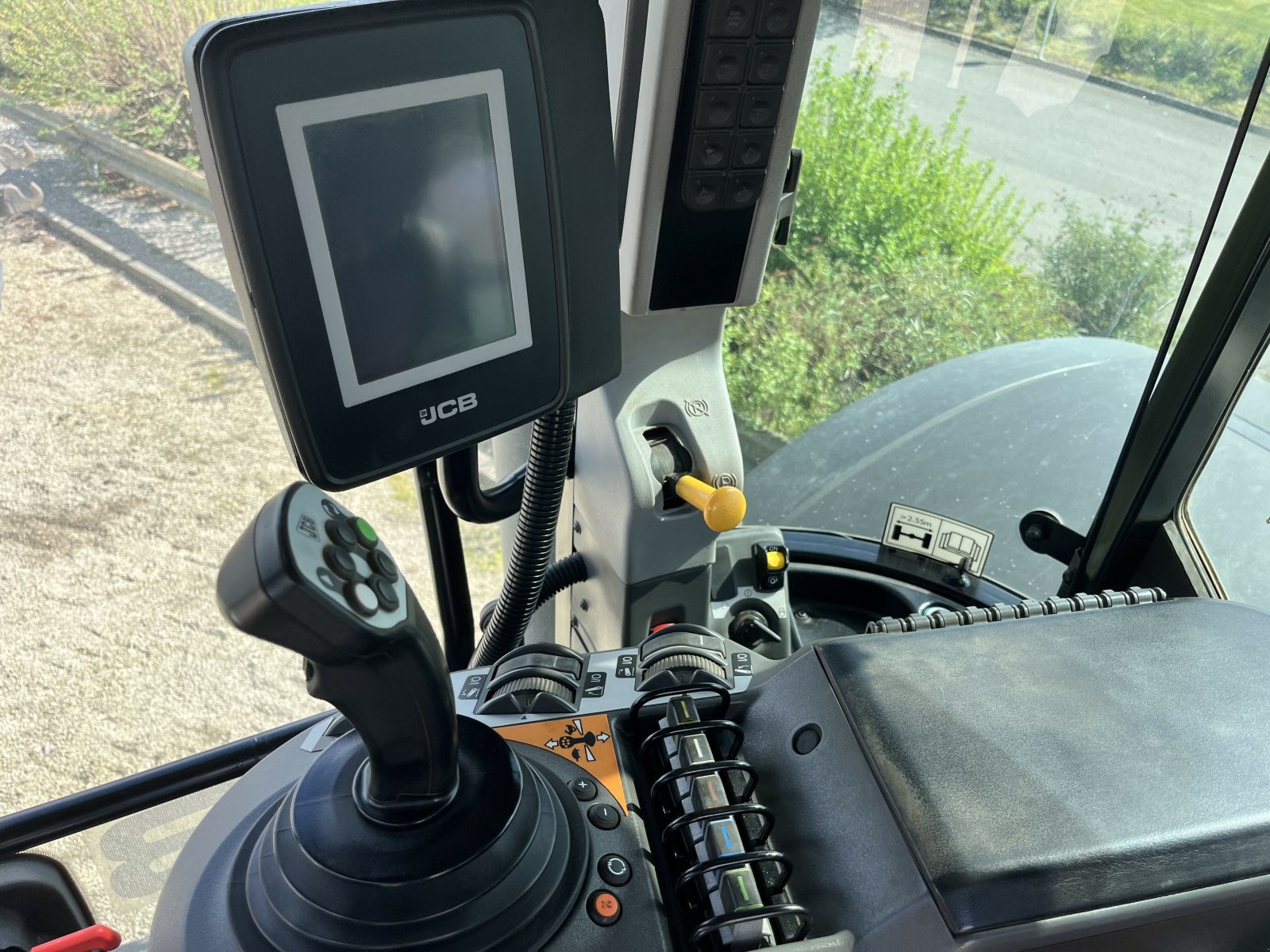 Traktor typu JCB FASTRAC 8330, Gebrauchtmaschine v PONTIVY (Obrázek 7)