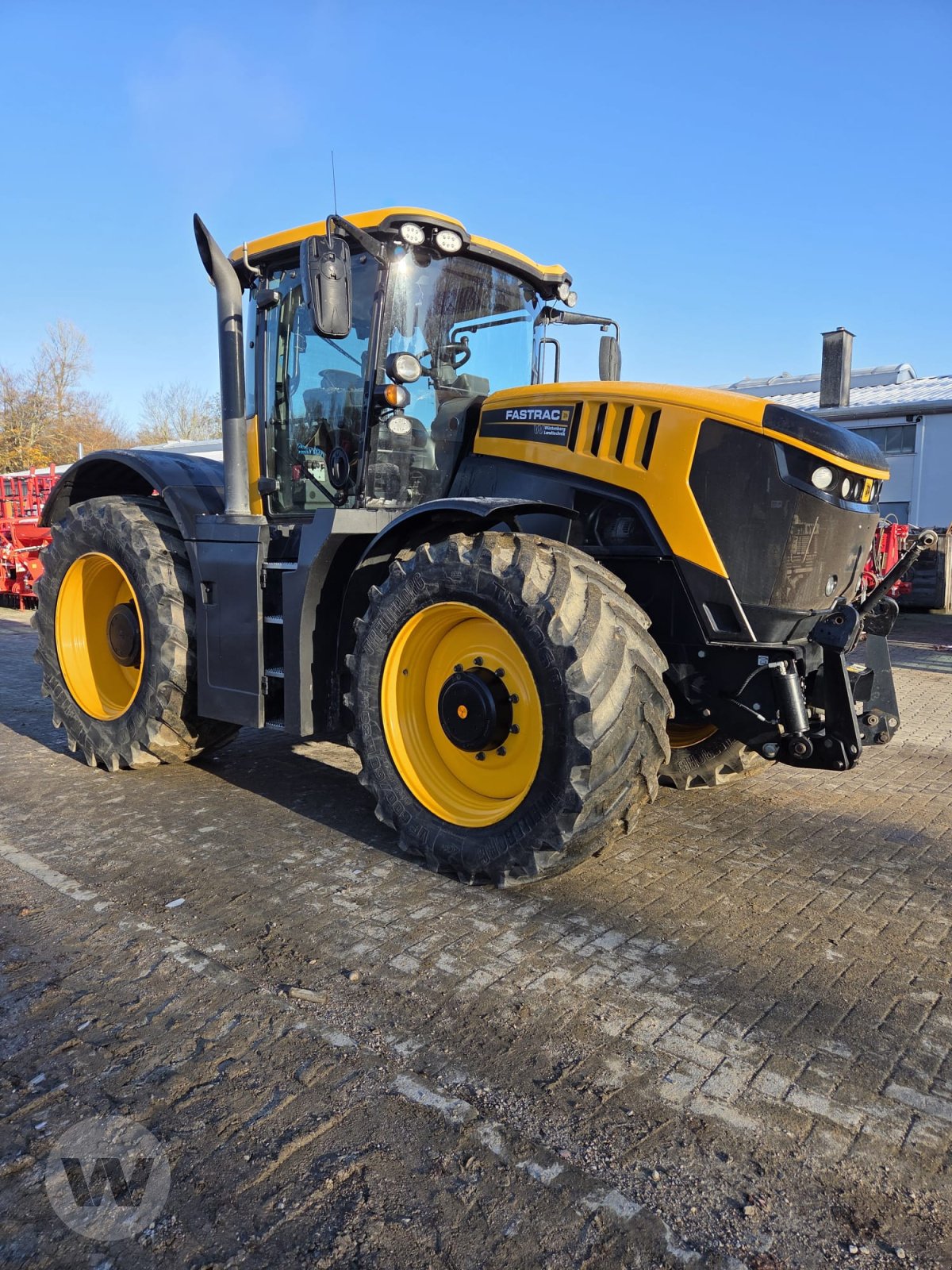 Traktor des Typs JCB FasTrac 8330, Gebrauchtmaschine in Husum (Bild 1)