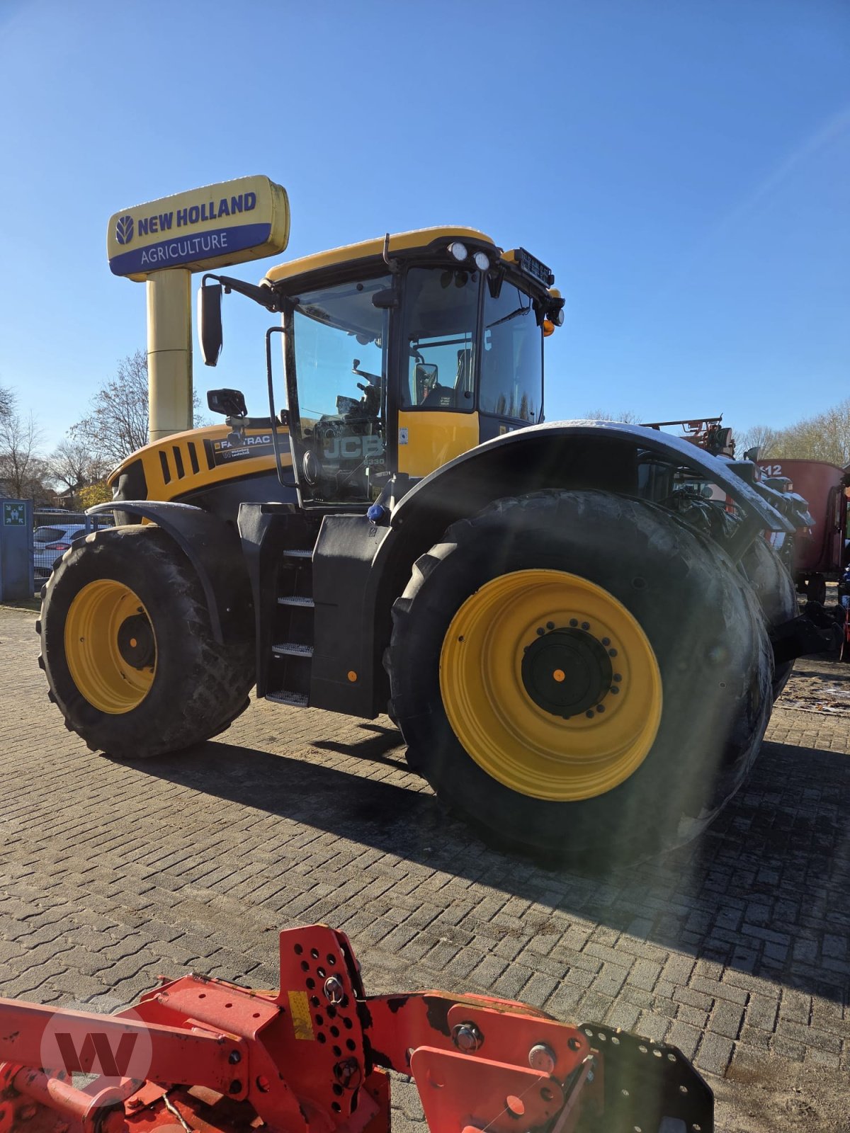 Traktor des Typs JCB FasTrac 8330, Gebrauchtmaschine in Husum (Bild 6)