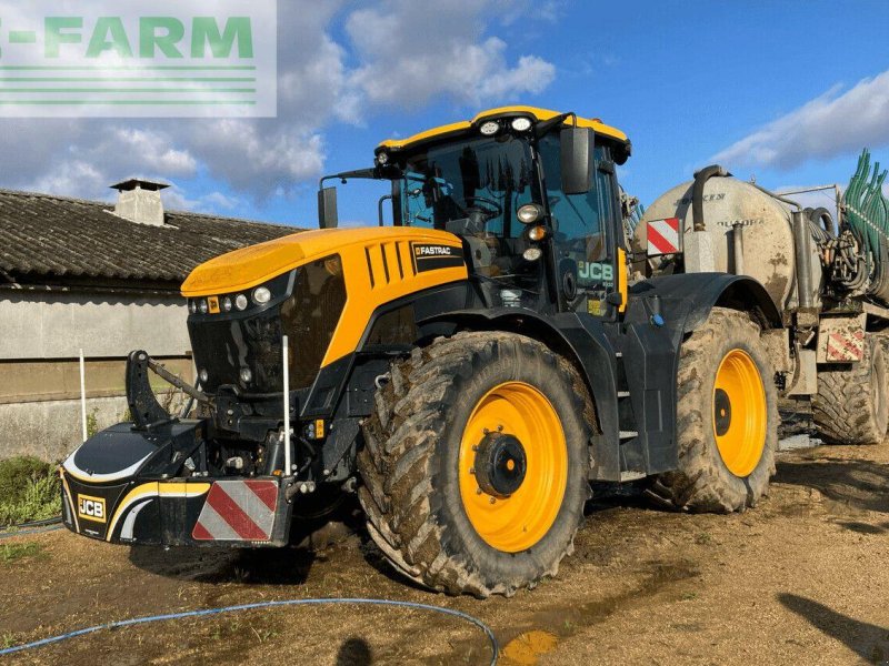 Traktor del tipo JCB fastrac, Gebrauchtmaschine en PONTIVY (56 - MORBIHAN)