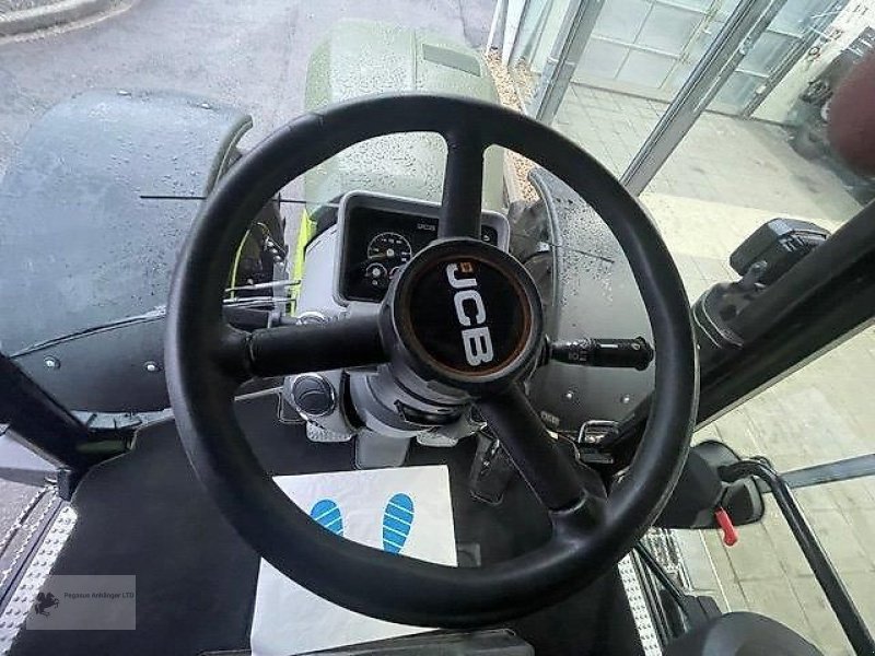 Traktor типа JCB Fasttrac 4220 MB-Trac Edition NEUWERTIG Schlepper, Gebrauchtmaschine в Gevelsberg (Фотография 12)