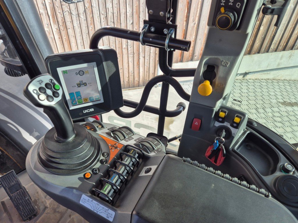 Traktor a típus JCB Sonstiges, Gebrauchtmaschine ekkor: Ziefen (Kép 5)