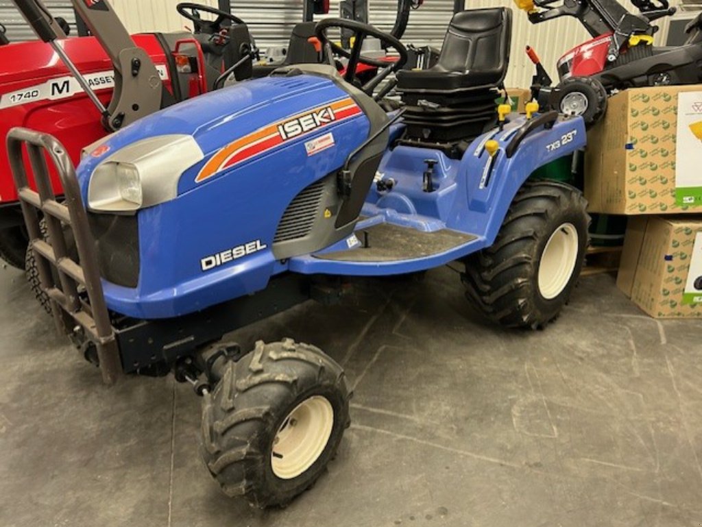 Traktor типа Jean de Bru TXG237, Gebrauchtmaschine в MALESTROIT (Фотография 1)