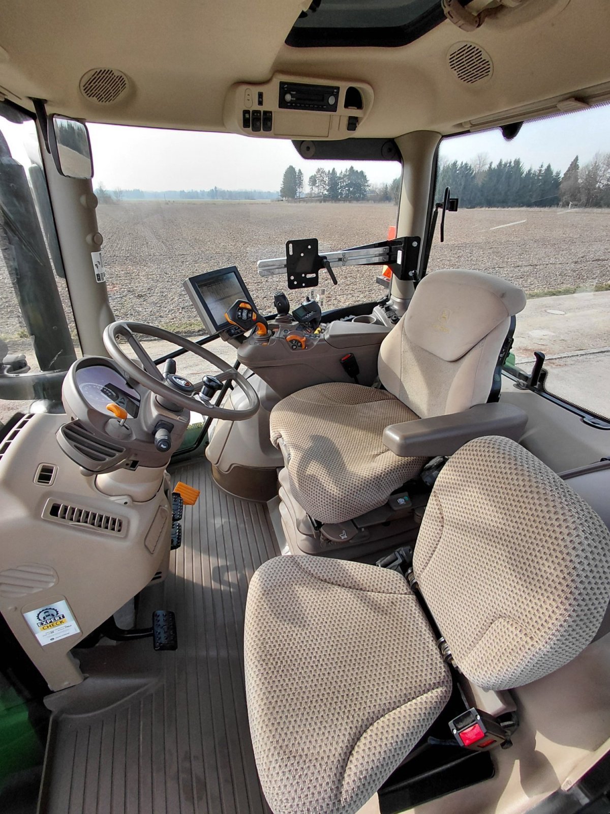 Traktor типа John Deere Ultimate 6175R, Gebrauchtmaschine в Thierhaupten (Фотография 16)