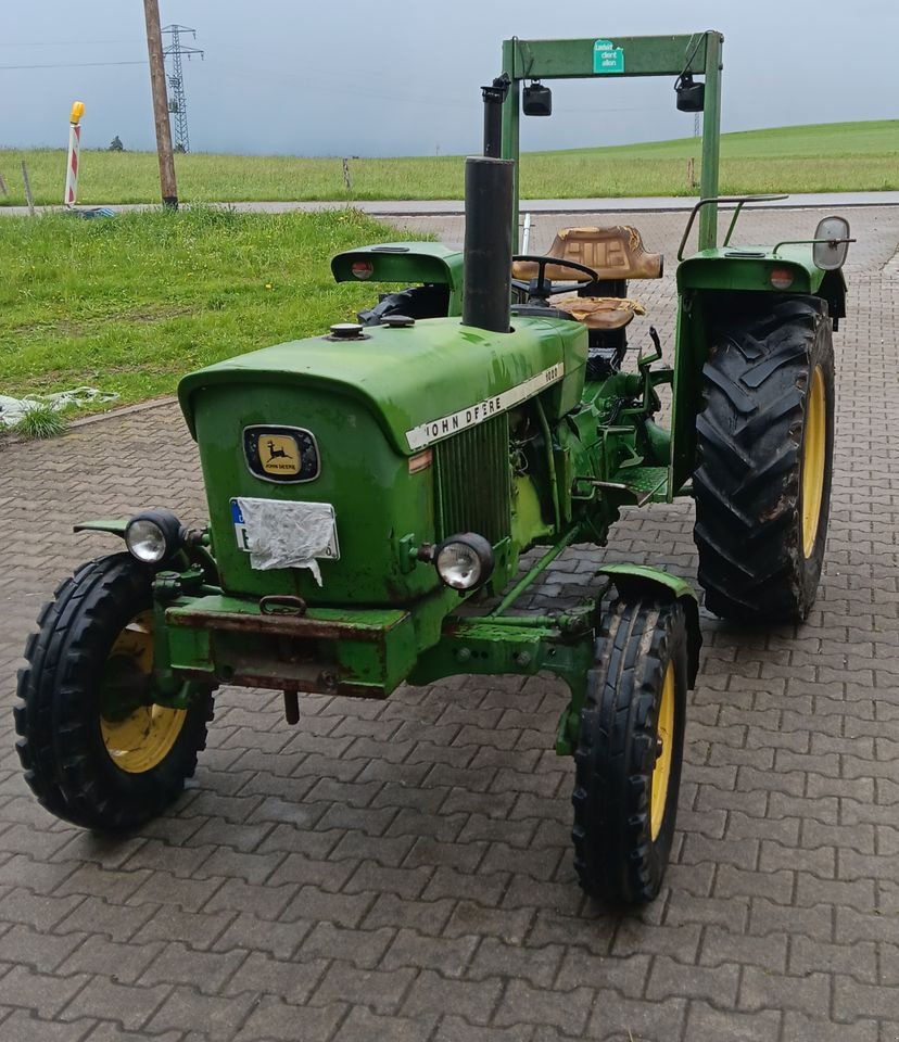 Traktor des Typs John Deere 1020 S, Gebrauchtmaschine in Ebersberg (Bild 1)