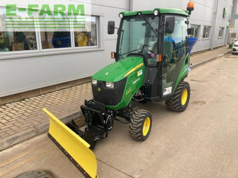 Traktor of the type John Deere 1026r compact tractor, Gebrauchtmaschine in THAME (Picture 1)