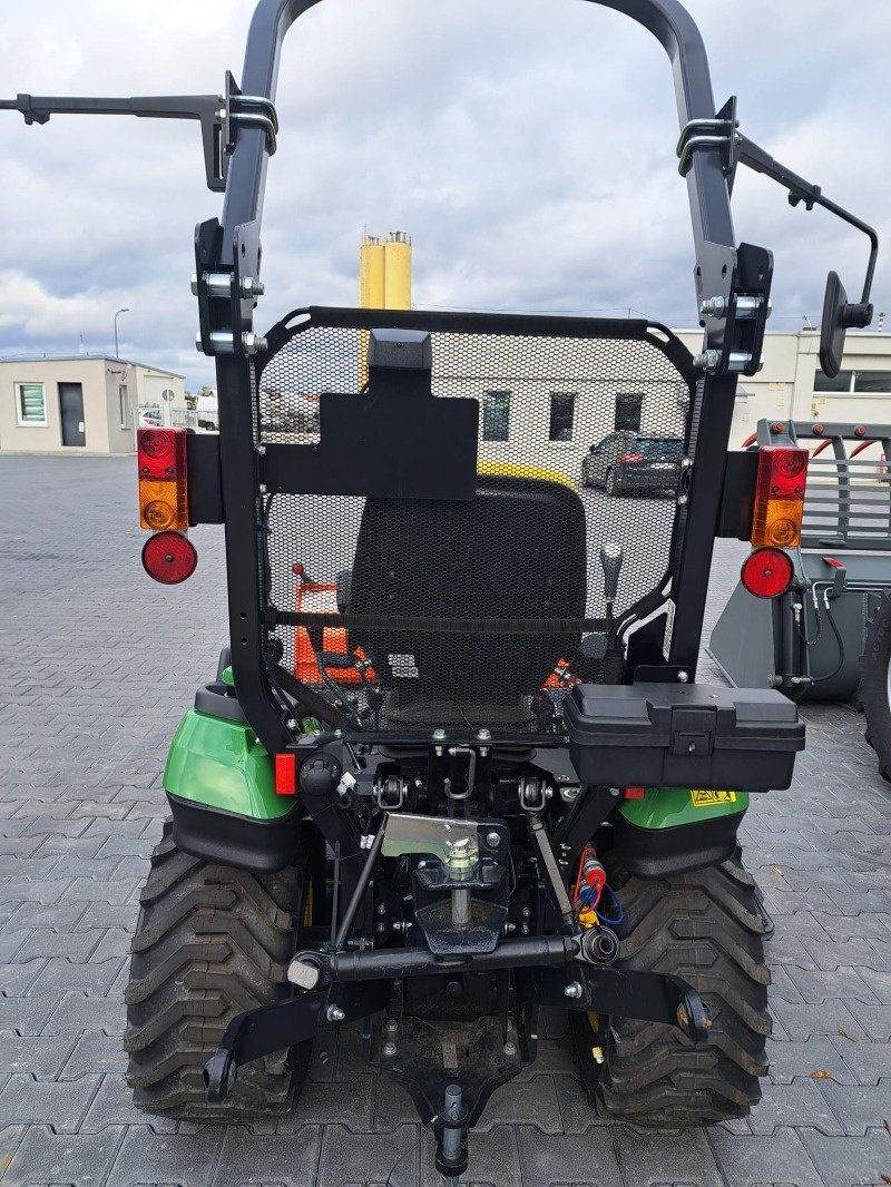 Traktor of the type John Deere 1026R, Neumaschine in Mrągowo (Picture 8)