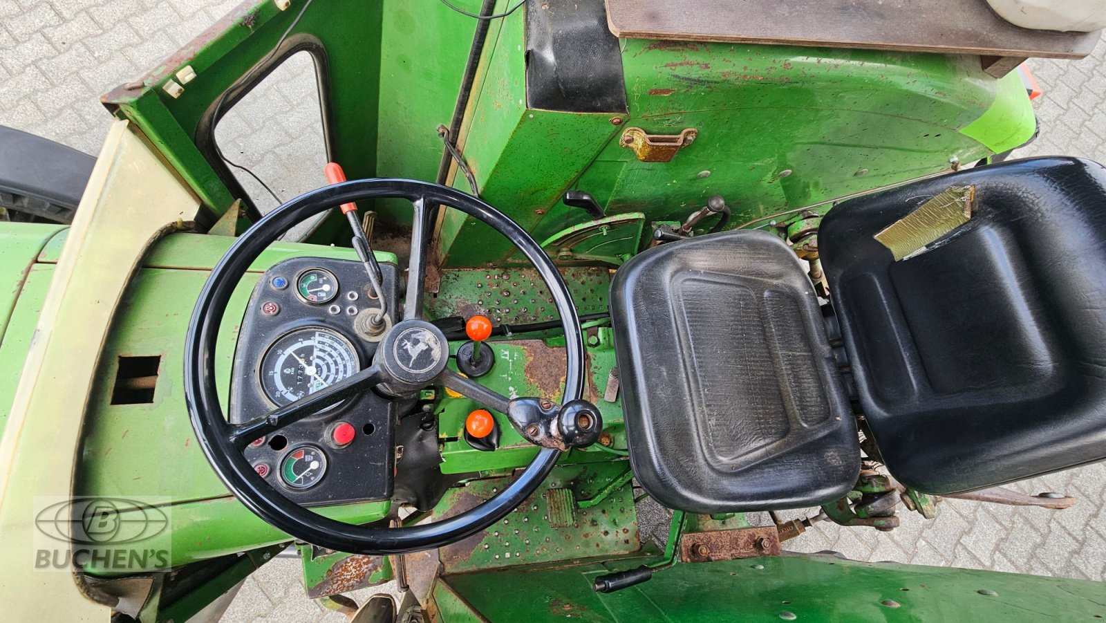 Traktor от тип John Deere 1030 S, Gebrauchtmaschine в Olpe (Снимка 8)
