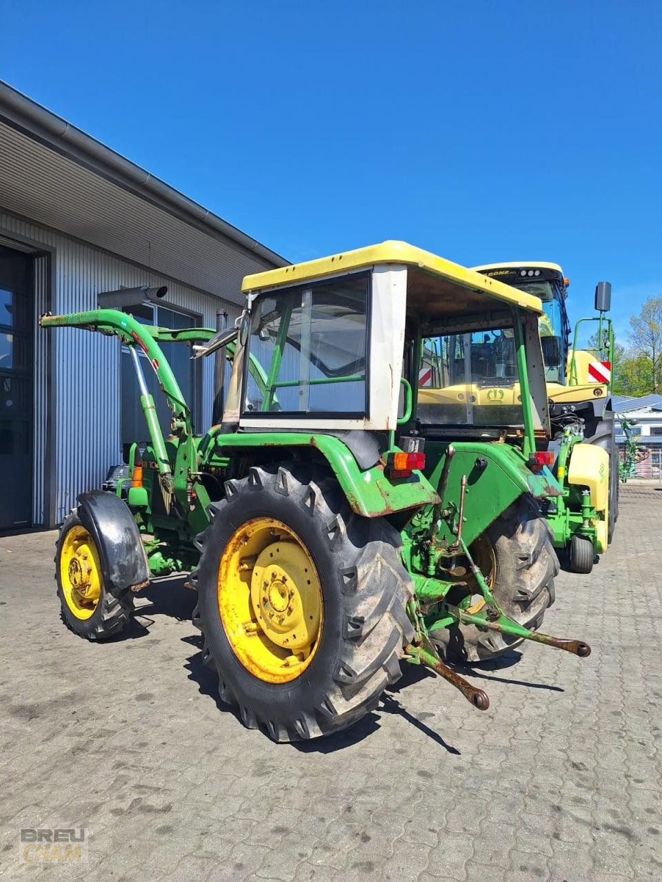 Traktor типа John Deere 1040, Gebrauchtmaschine в Cham (Фотография 4)