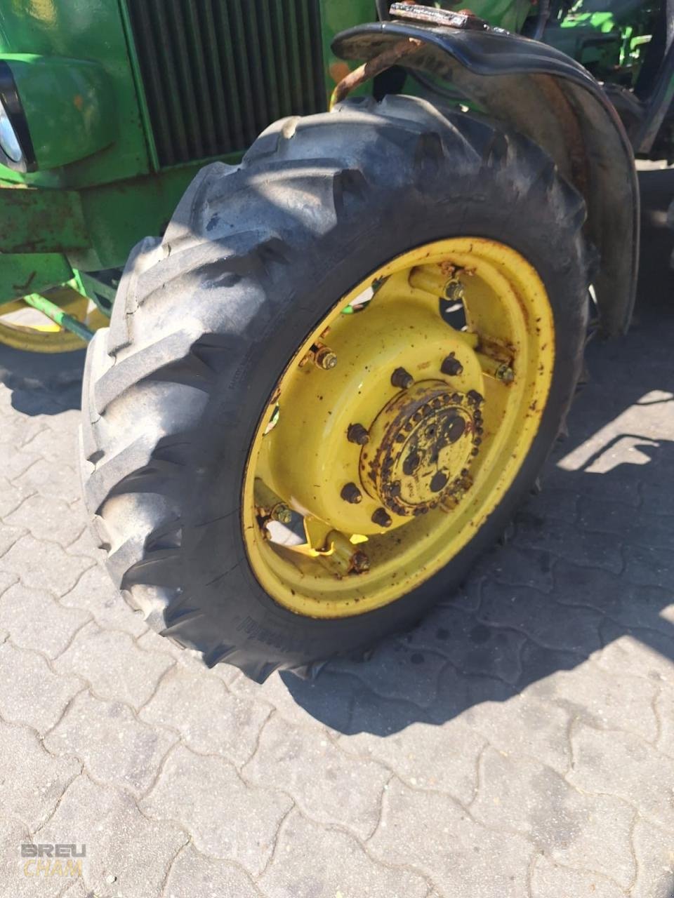 Traktor типа John Deere 1040, Gebrauchtmaschine в Cham (Фотография 5)