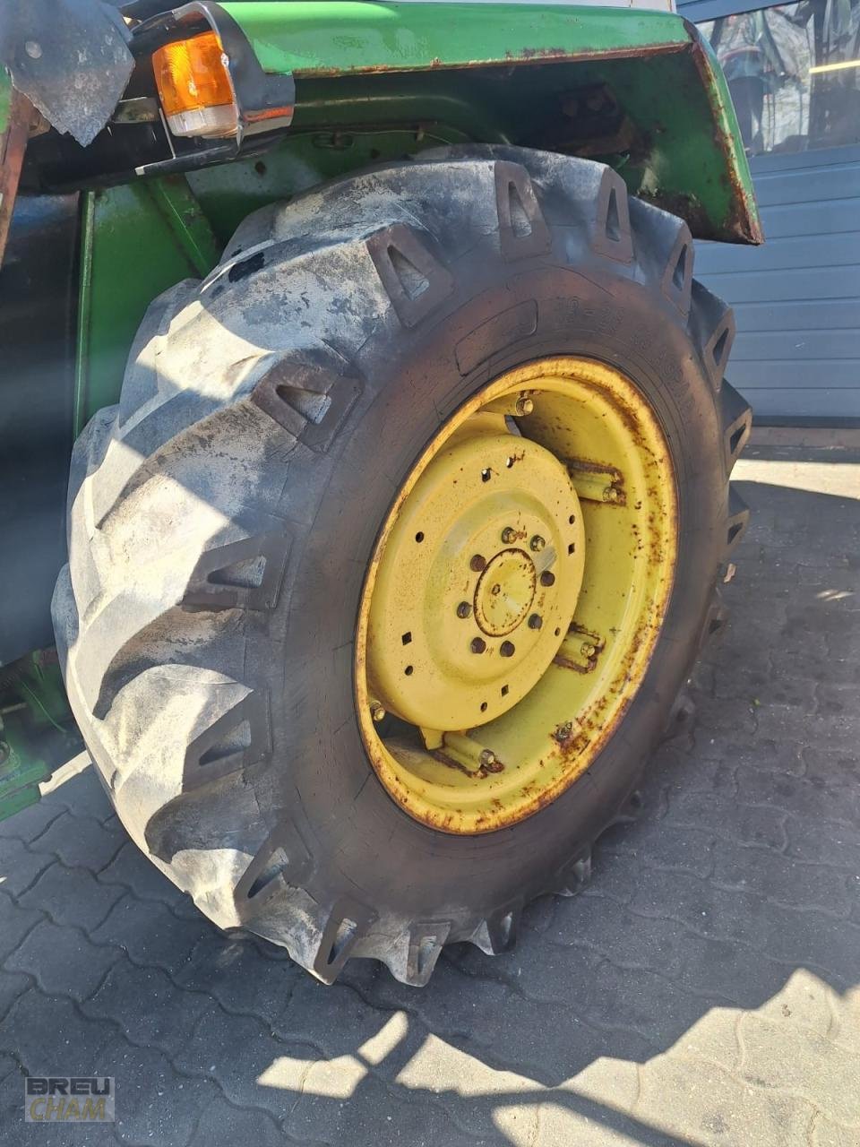 Traktor типа John Deere 1040, Gebrauchtmaschine в Cham (Фотография 7)