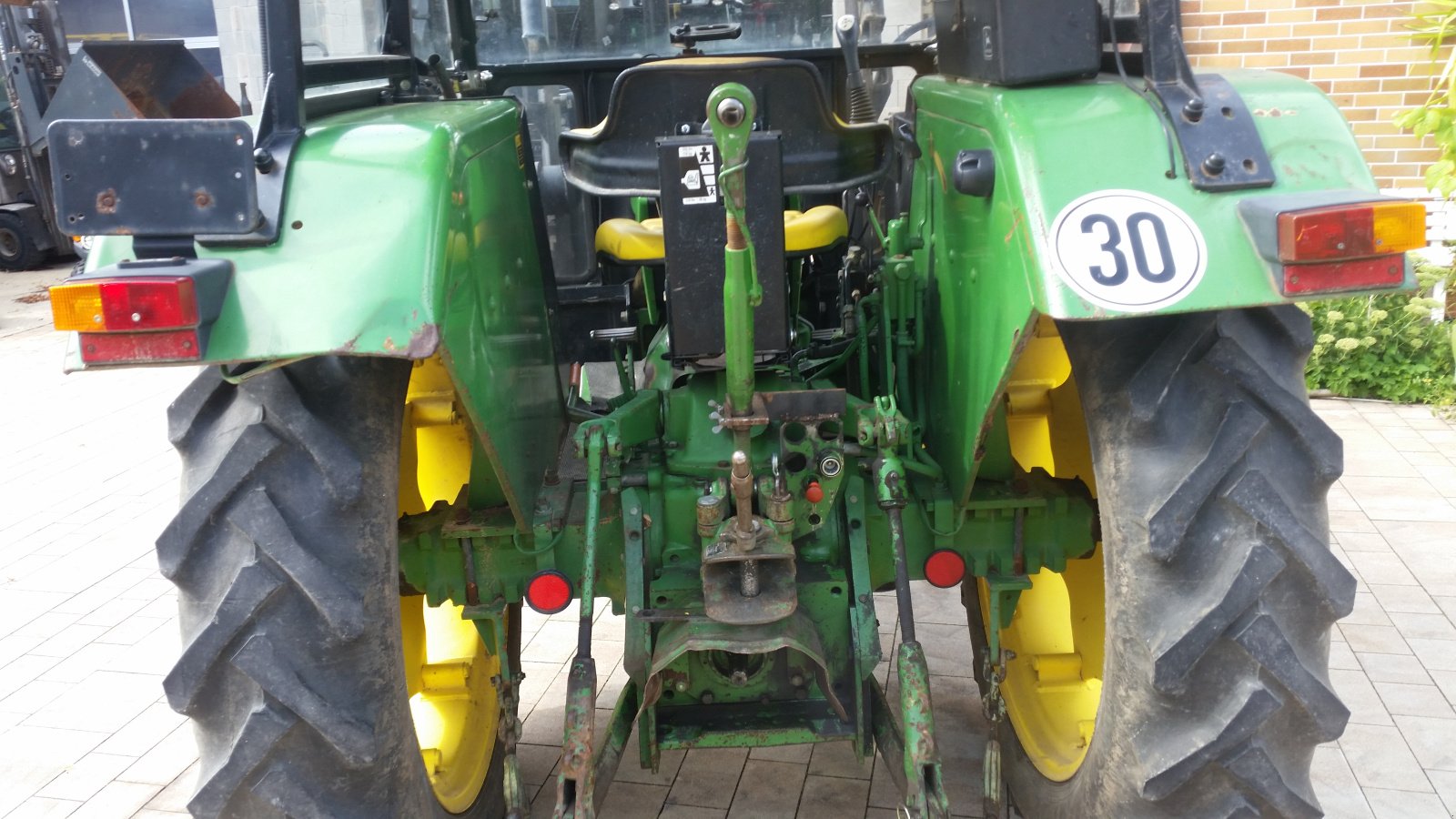 Traktor of the type John Deere 1550, Gebrauchtmaschine in Reuth (Picture 17)