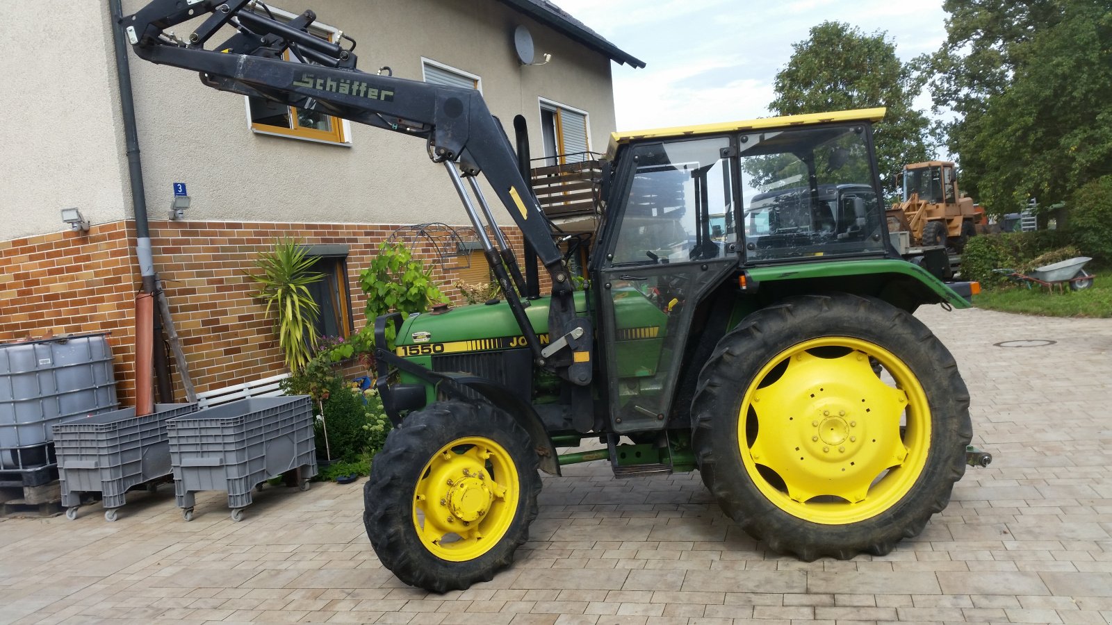 Traktor of the type John Deere 1550, Gebrauchtmaschine in Reuth (Picture 7)